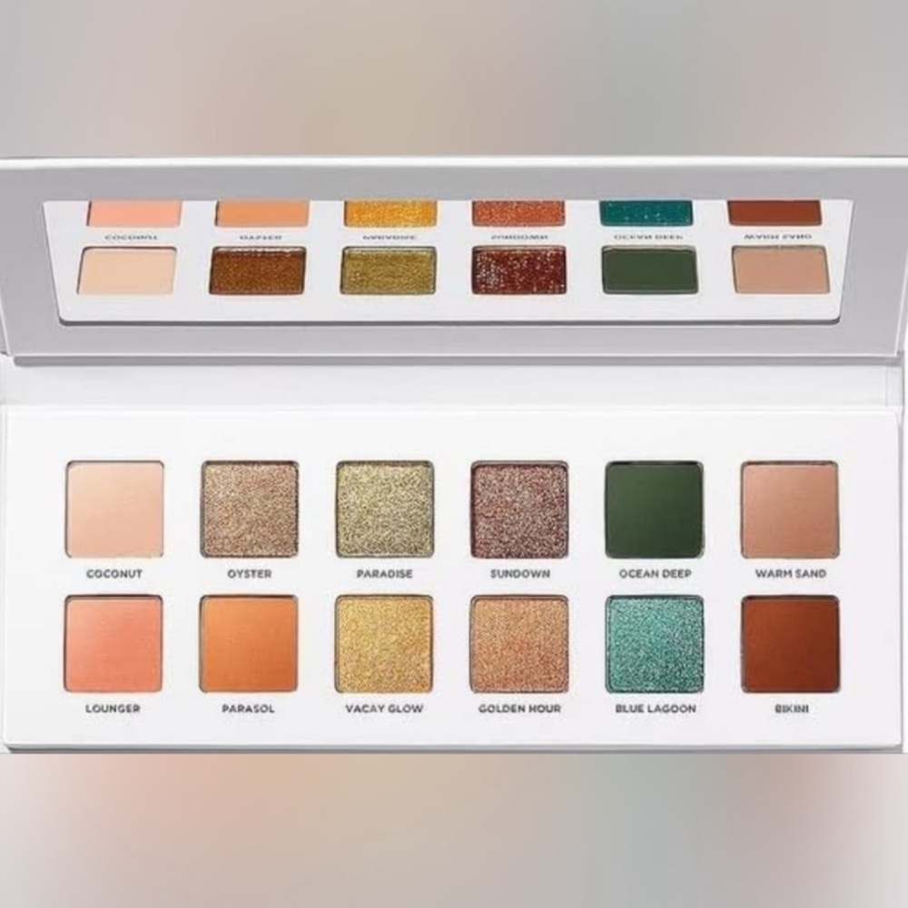 Iconic London Beachside Babe Eyeshadow Palette 12 gorgeous buttery shades